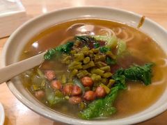 酸豆角米粉-钟掌勺忘不了地道湘菜(新天地假日广场店)