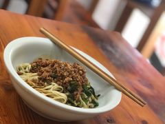 -上海特色小笼店(铁岭路90弄小区店)