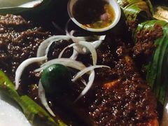 -东海岸人工湖美食村