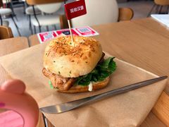 -必胜客(港汇店)