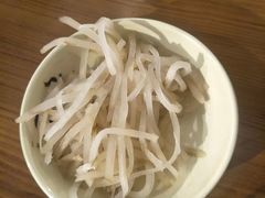 -丽虹云南过桥米线(兴工街店)