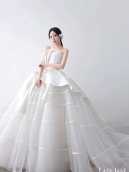 -Lady  Jane高端婚纱礼服馆