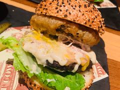 -FAT COW(虹梅路店)