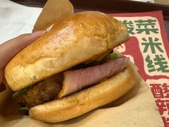 安格斯牛肉芝士堡-魏家凉皮(协和店)