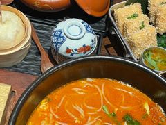 -银米·云南传统过桥米线(双廊黑金冠店)