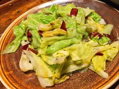 炝炒圆白菜-懒人盐府人家·自贡大麻鱼(安贞店)