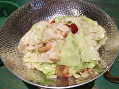 小炒手撕包菜-费大厨辣椒炒肉(太平老街店)