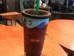 酸柠浮冷萃-星巴克(厦门SM新生活广场店)