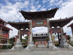 -爱伲PLUS·牛肉海鲜自助火锅(融创店)