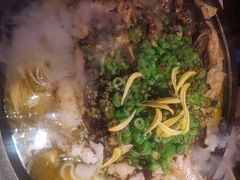 -鸣记脆皮烤鱼·海鲜烤鱼(三八广场店)