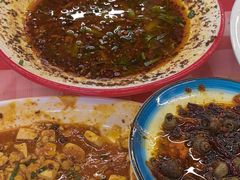 -洪霞餐馆·川菜·鲜货现炒(两江春城店)