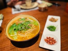 -石梅湾威斯汀度假酒店-品味餐厅·川湘菜·海鲜风味火锅·手工面食·万州烤鱼·口味牛蛙·小龙虾