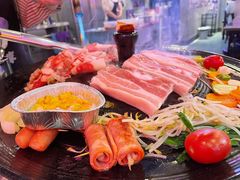 -豚豚家돈돈가韩国锅盖烤肉(新北万达店)