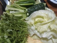 -人民公社铁锅炖·东北菜(卫国道店)