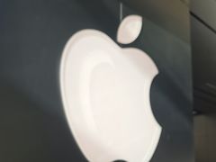 -Apple零售店(华贸购物中心店)