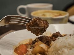 红烩牛肉饭送罗宋汤-东海咖啡馆