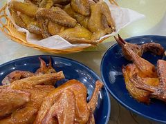 红烧乳鸽-煲煲掂风味煲仔饭餐厅(西区店)