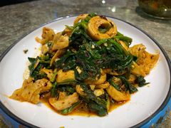 菠菜面筋-巴特餐饮6加1音乐餐吧·新疆菜