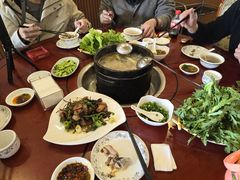 -鲁朗纳麦石锅鸡庄园