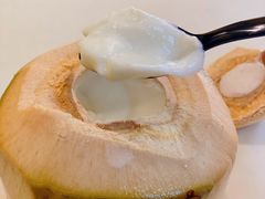 -志龙皇冠吃货椰子铺