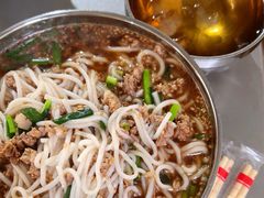 -正宗杨记普洱酸醋米线(总店)