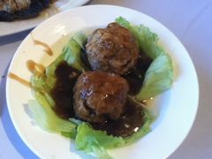 蛋黄狮子头-峨嵋酒家(地安门店)