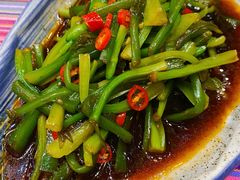 -香巴拉云南餐厅(华莱坞店)