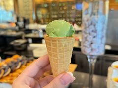 -圣丰索菲特·2 On 988 Café 自助餐厅