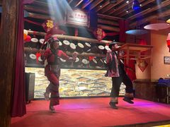 -老滇山寨•云南特色菜•地方菜•民族风情歌舞表演(金碧店)