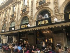 -埃马努埃莱二世拱廊