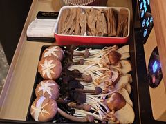 -晓宇重庆火锅(西安荟聚店)