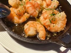 橄榄油香蒜虾仁-ELROJO红·西班牙餐厅(中骏世界城店)