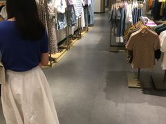 -URBAN REVIVO(佛山南海万达广场店)