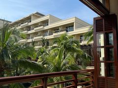 -亚龙湾喜来登·美景台大堂吧