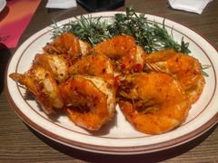 西班牙蒜香油爆虾-ZAFFERANO西班牙海鲜饭(上海首店)