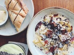 -ROAST coffee & eatery