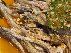 秘制凉拌鸡丝-黑鸡小馆(金源店)