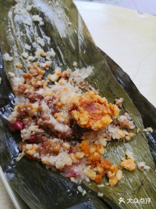 阿一猪红汤(东风西路店)咸肉粽图片