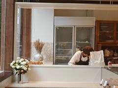 -VERIE BAKEHOUSE
