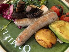 牛肉肠经典早午餐-O'mills Sourdough Bakery&Bistro(永嘉路店)