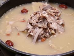 -汤宴·参须肚包鸡(南京路店)
