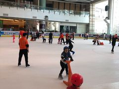 -冰纷万象滑冰场(沈阳万象城店)
