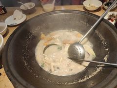 -陈大锅·岳阳鱼馆·地道岳阳菜(美食街店)