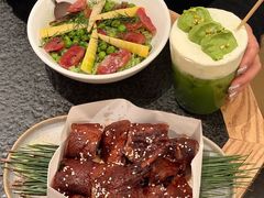 -三出山火锅(南京万象天地店)