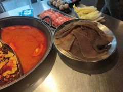 -鹿鸣山草本茶香火锅(园西路店)