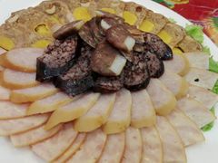 -闯关东东北农家菜(崂山石老人店)