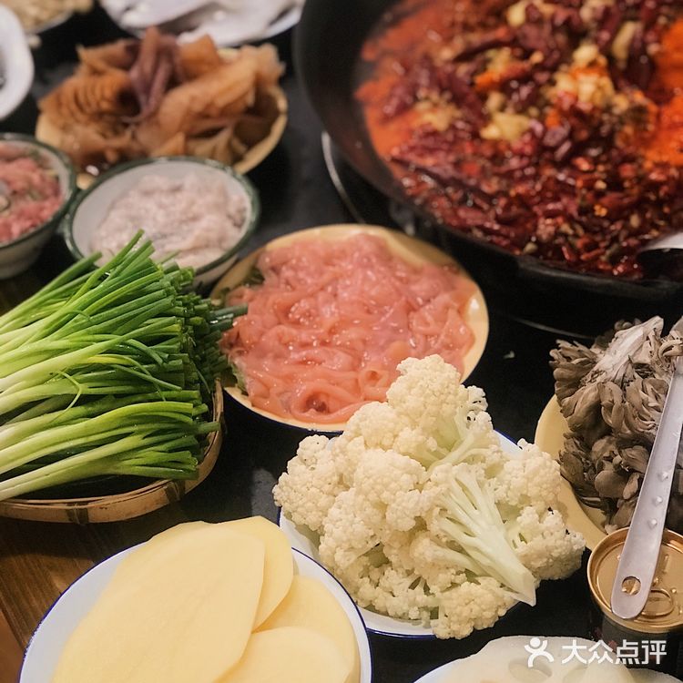 大渡口三十年土著推荐的吃了不巴味的老火锅