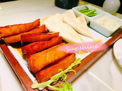 杭州香酥肉配薄饼-柳莺湖上·湖景餐厅·江南菜(西湖店)