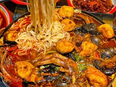 -老闵田螺馆·南昌市井菜·特色小吃(总店)