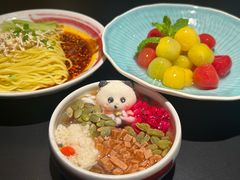 -麻六记(凤凰汇店)